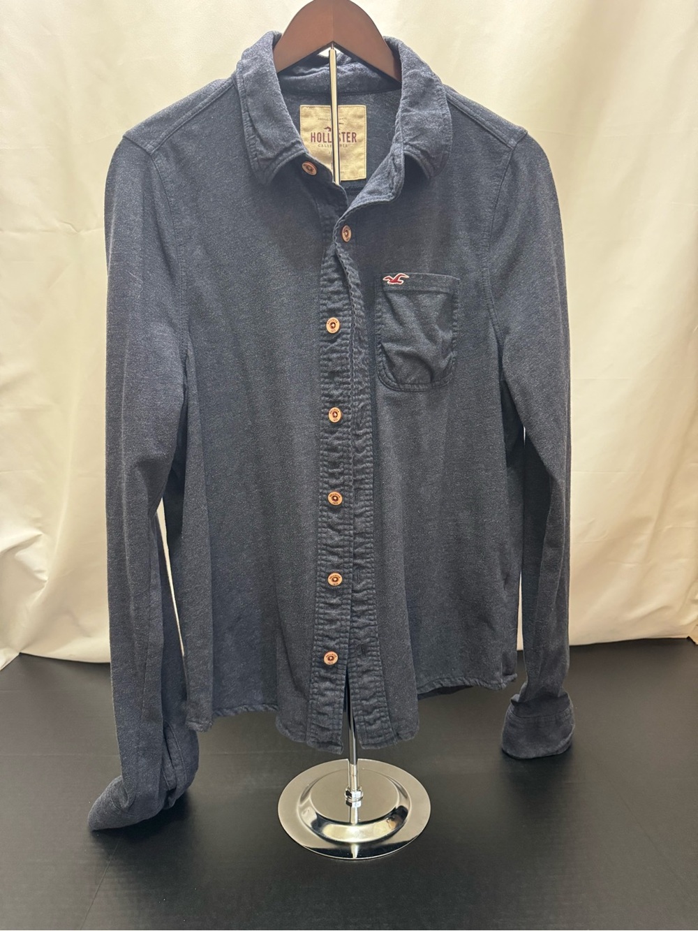 Hollister Men's Navy Button-Up Pocket Shirt men’s medium